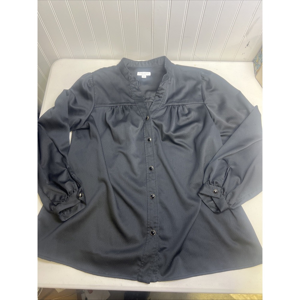 Charter Club Woman's Blouse Button Down Size 14W Black Long Sleeve Collared